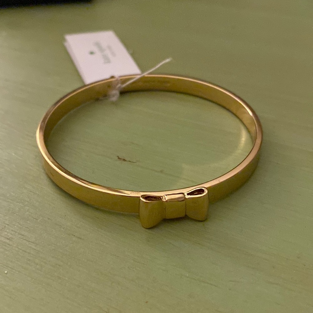 NWT Take a Bow Bracelet